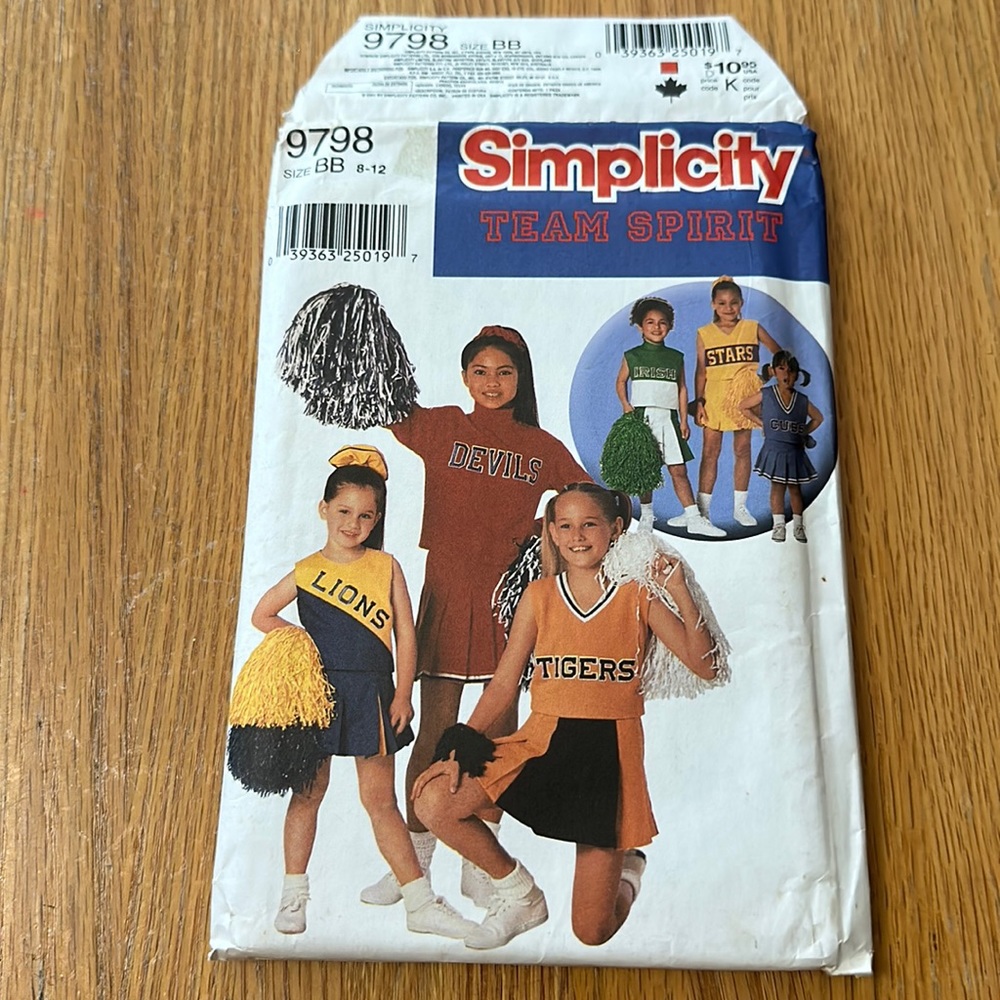 Vintage girls sewing pattern cheerleader